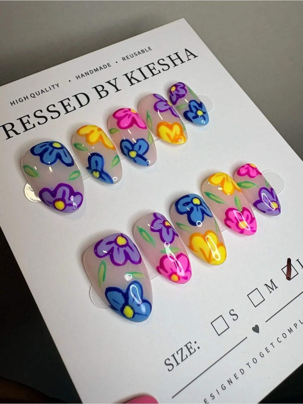 Floral Press-On Nail Set - Multicolor